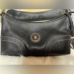 🇺🇸 Dooney and Bourke black shoulder bag